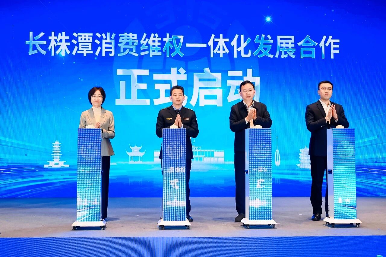 �L��̶���M�S��һ�w���l(f��)չ��ʽ���ӣ������~��?y��n)f(xi��)ͬ�������A��